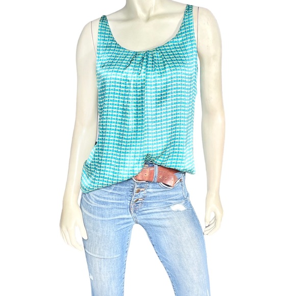 New York & Company Blouse 
Size Small - Picture 2 of 6